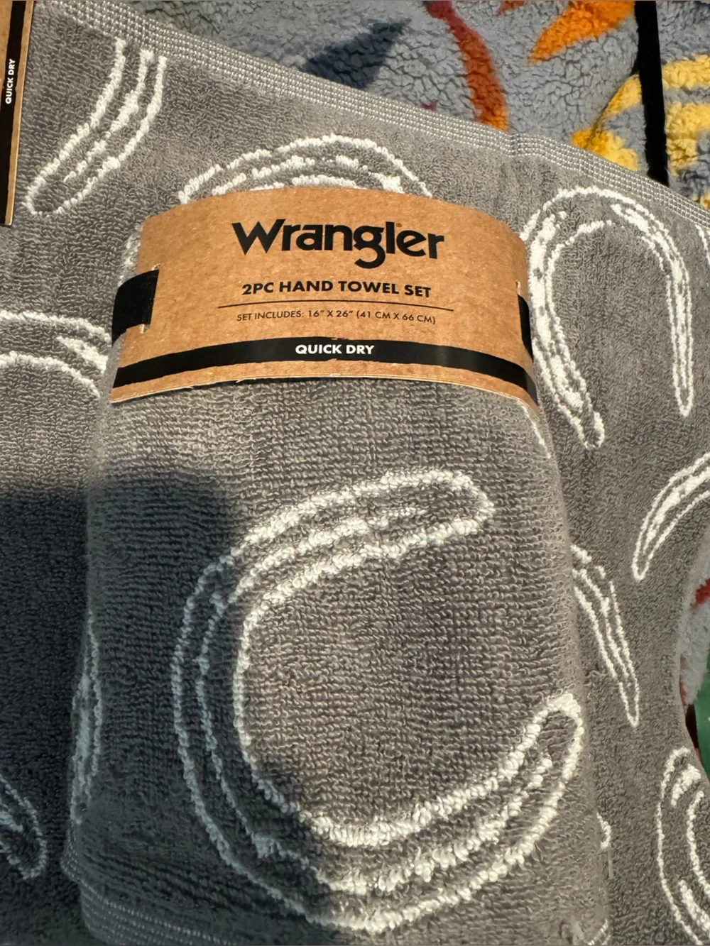 Wrangler Gray and White Horseshoe 2 bath towels + Hand Towel Set